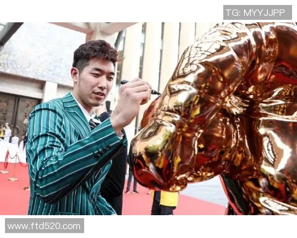 吴冠希:从篮球新星到职业生涯巅峰的蜕变与成长之路